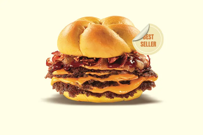 Burger Big Bacon : smash Black Angus, bacon, oignons crispy, sauce BBQ
