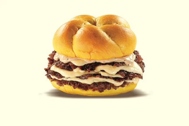 Burger Pepper : smash Black Angus, comté et sauce poivre maison